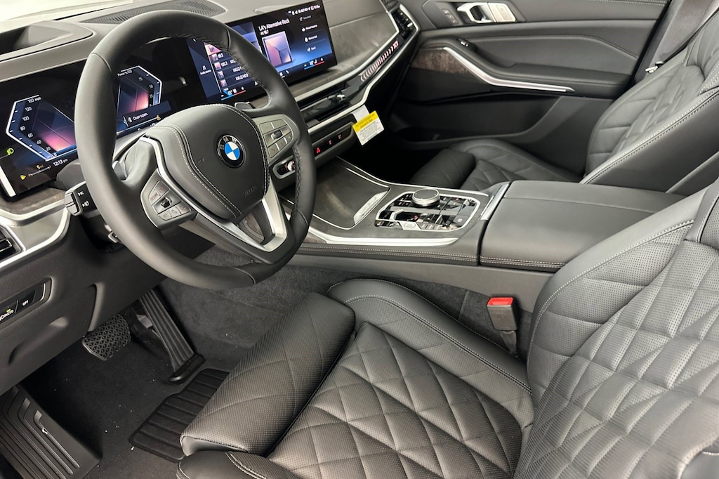 New 2026 BMW X7 xDrive40i SUV