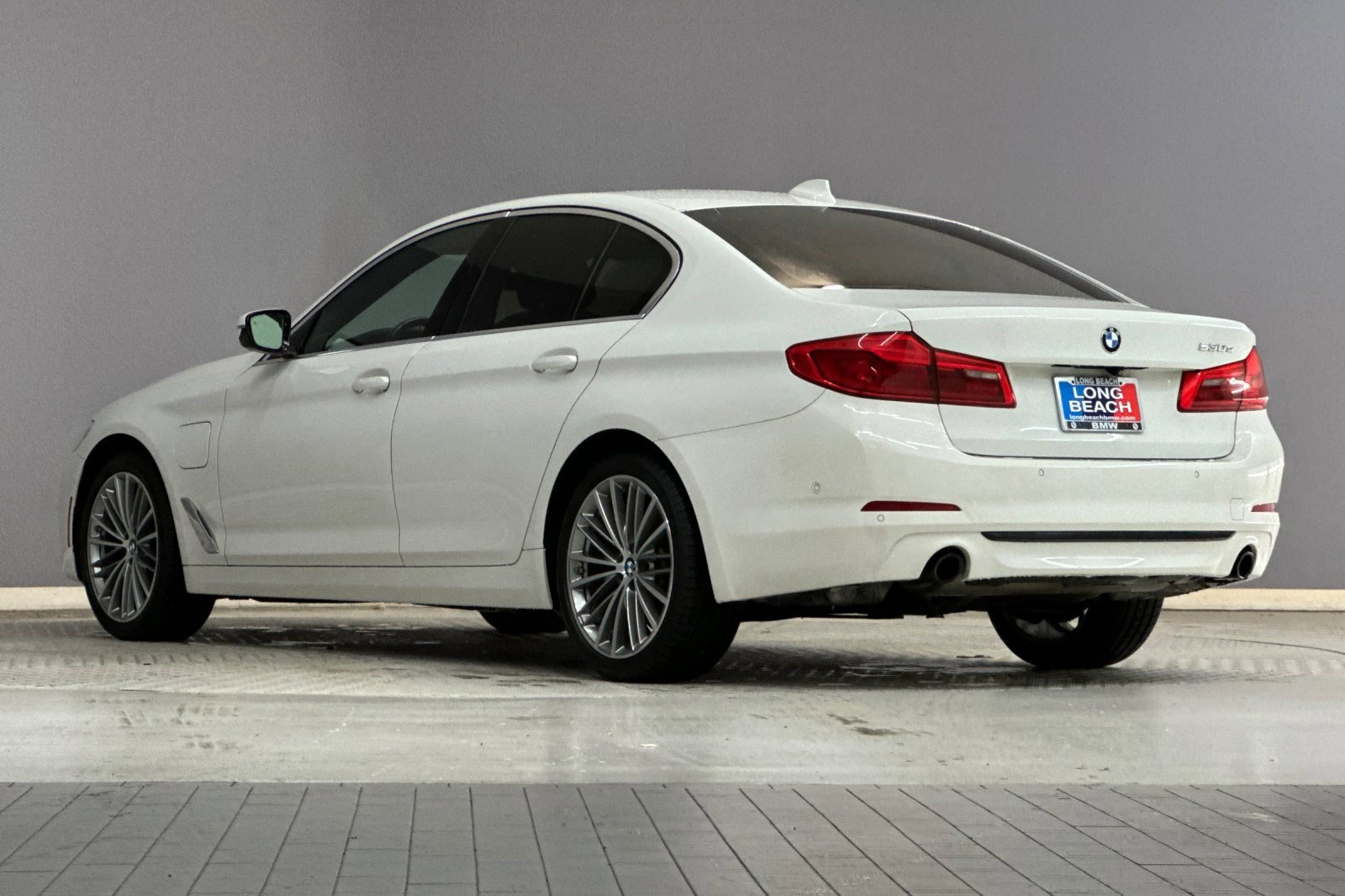 2020 Bmw 530e Sedan photo 2