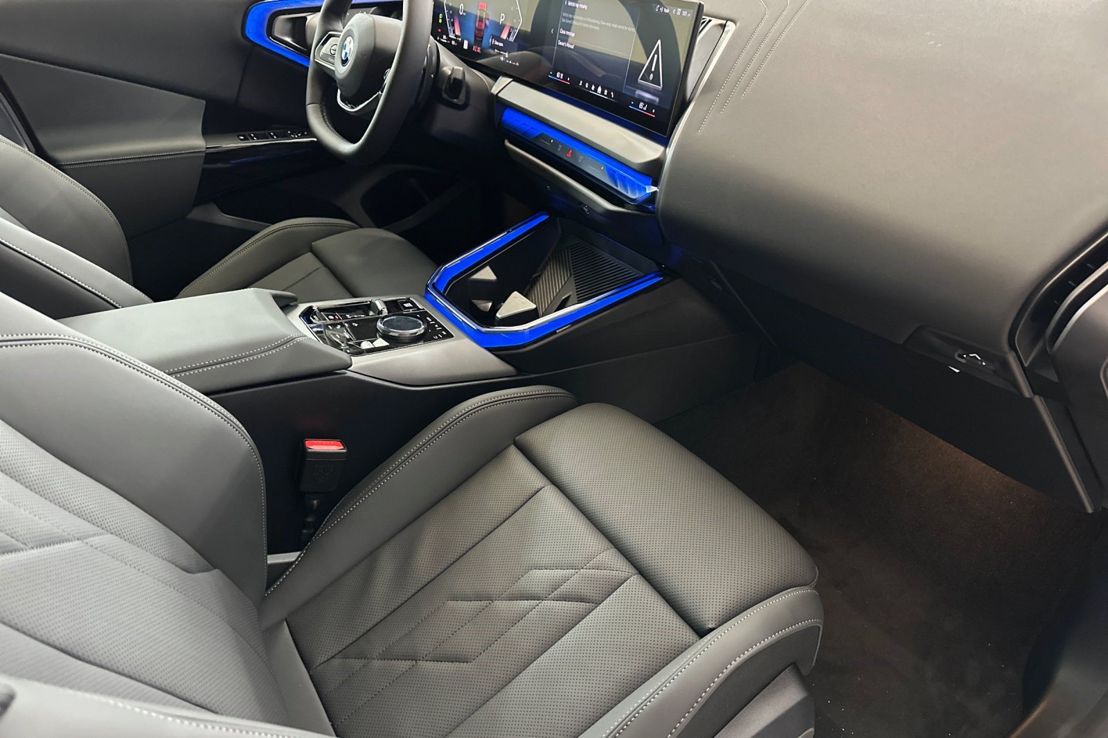 2026 BMW X3 30 - Photo 27