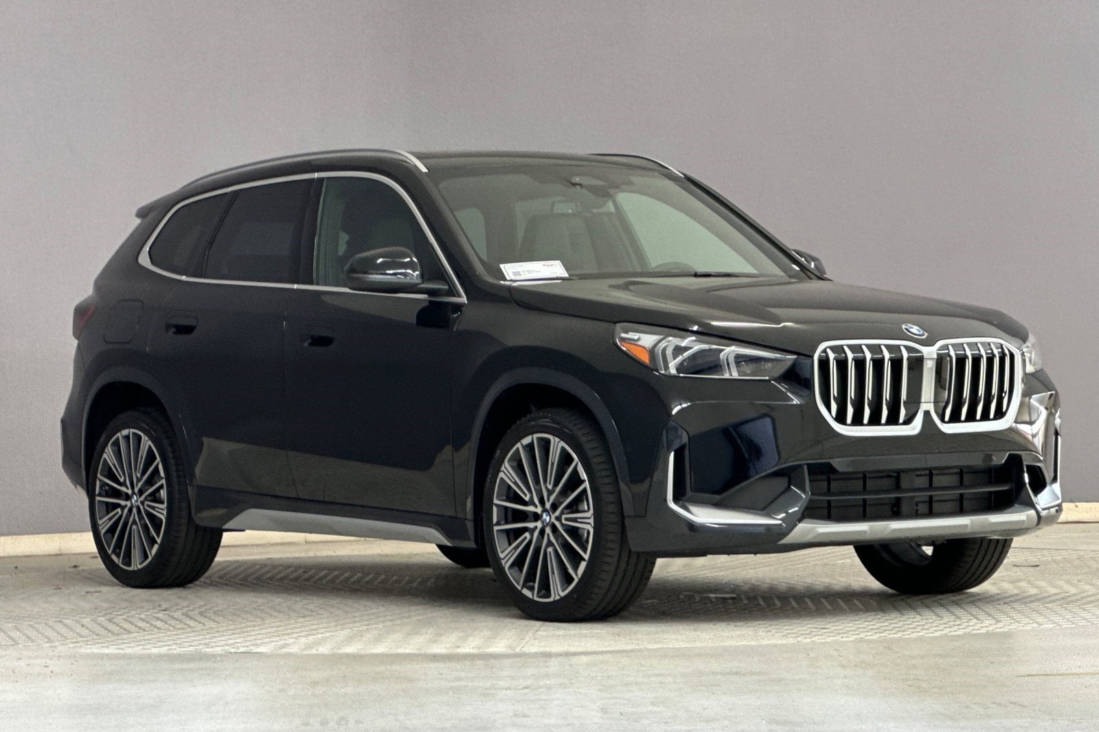 2025 BMW X1 xDrive28i photo 6