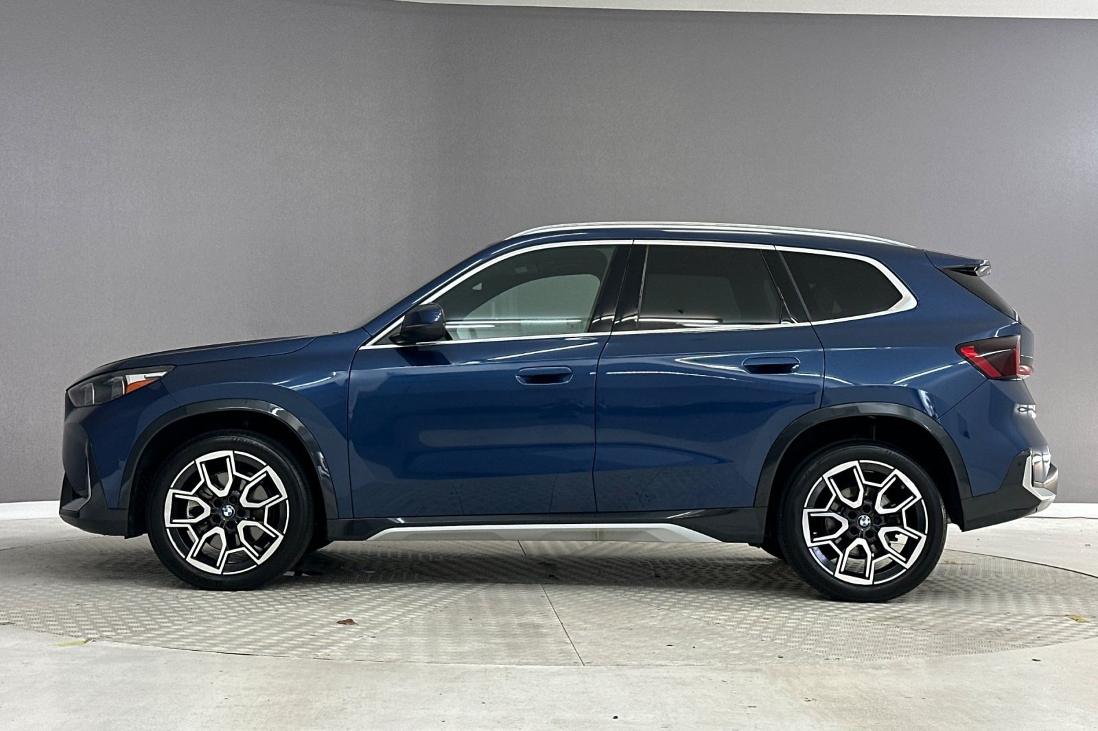 X1 XDrive28i SUV
