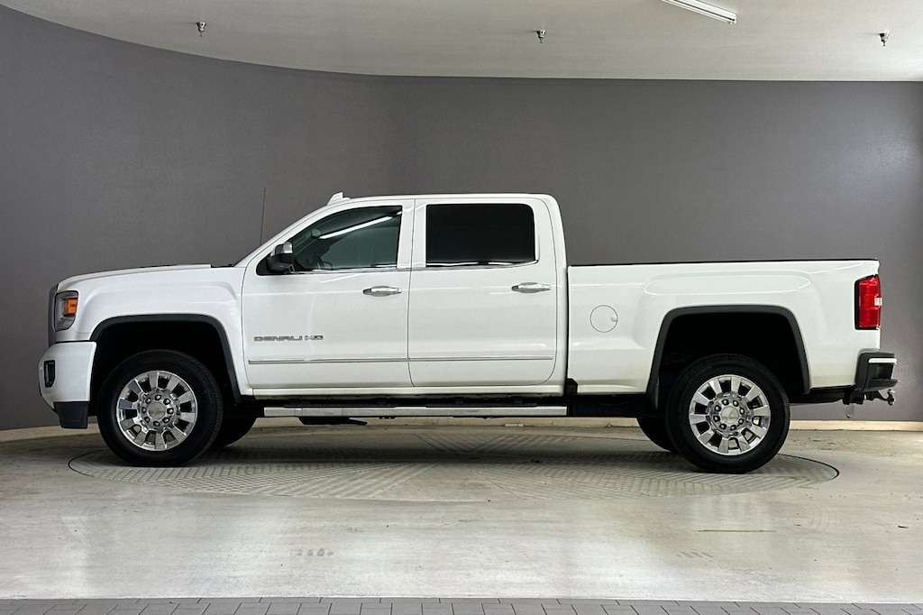 Used 2016 GMC Sierra 2500HD Denali Truck Crew Cab