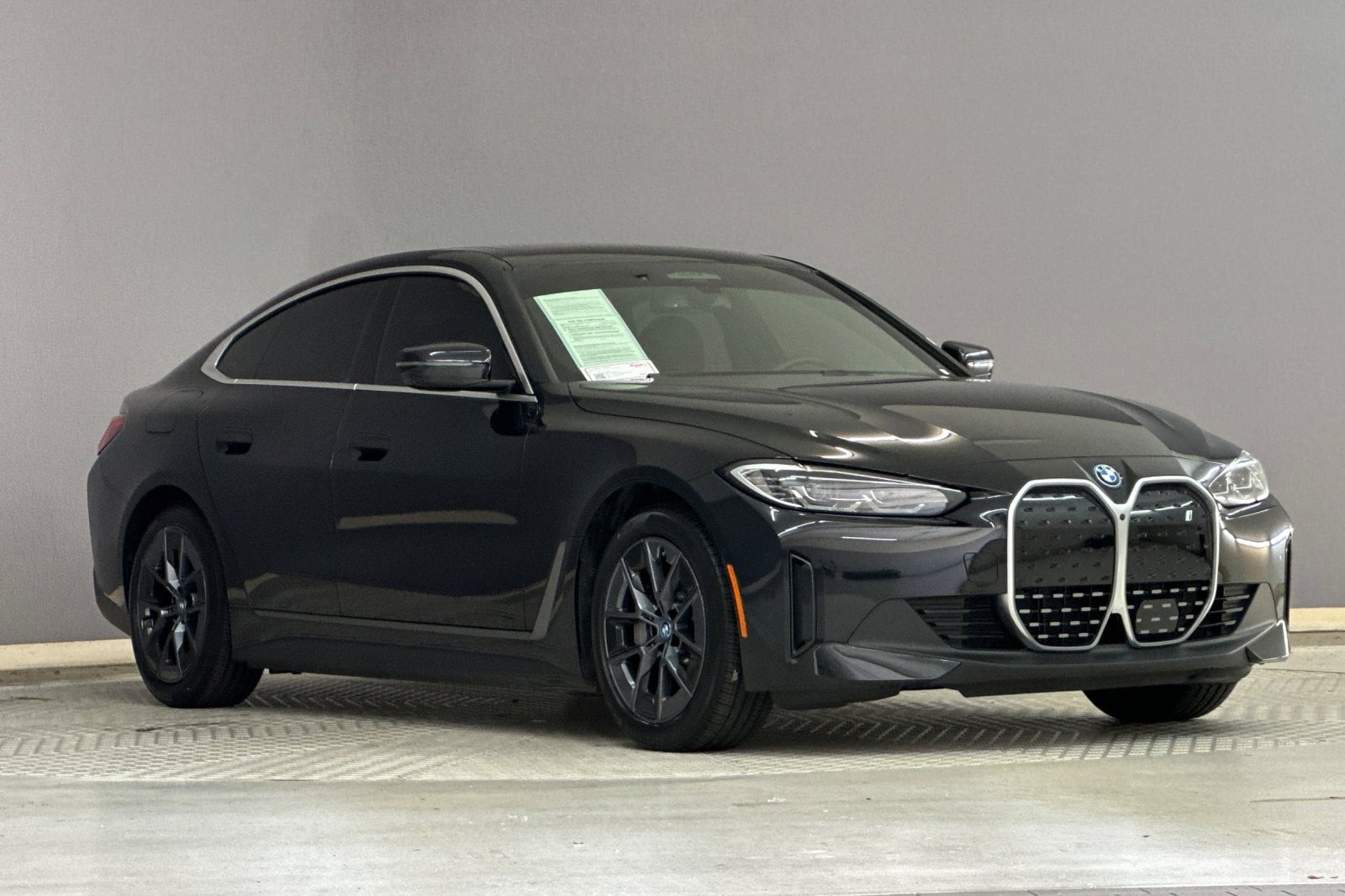 2024 BMW i4 eDrive35 photo 5