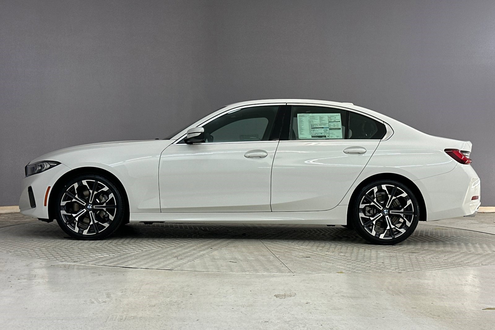 2026 Bmw 330i Sedan photo 2