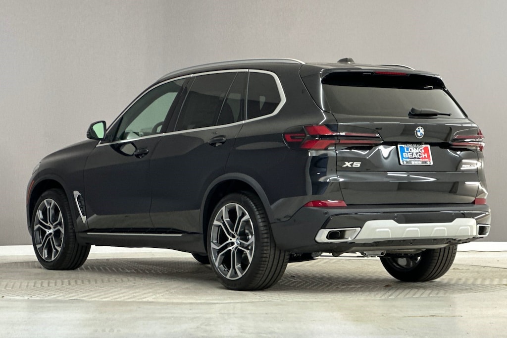 New 2026 BMW X5 sDrive40i SUV
