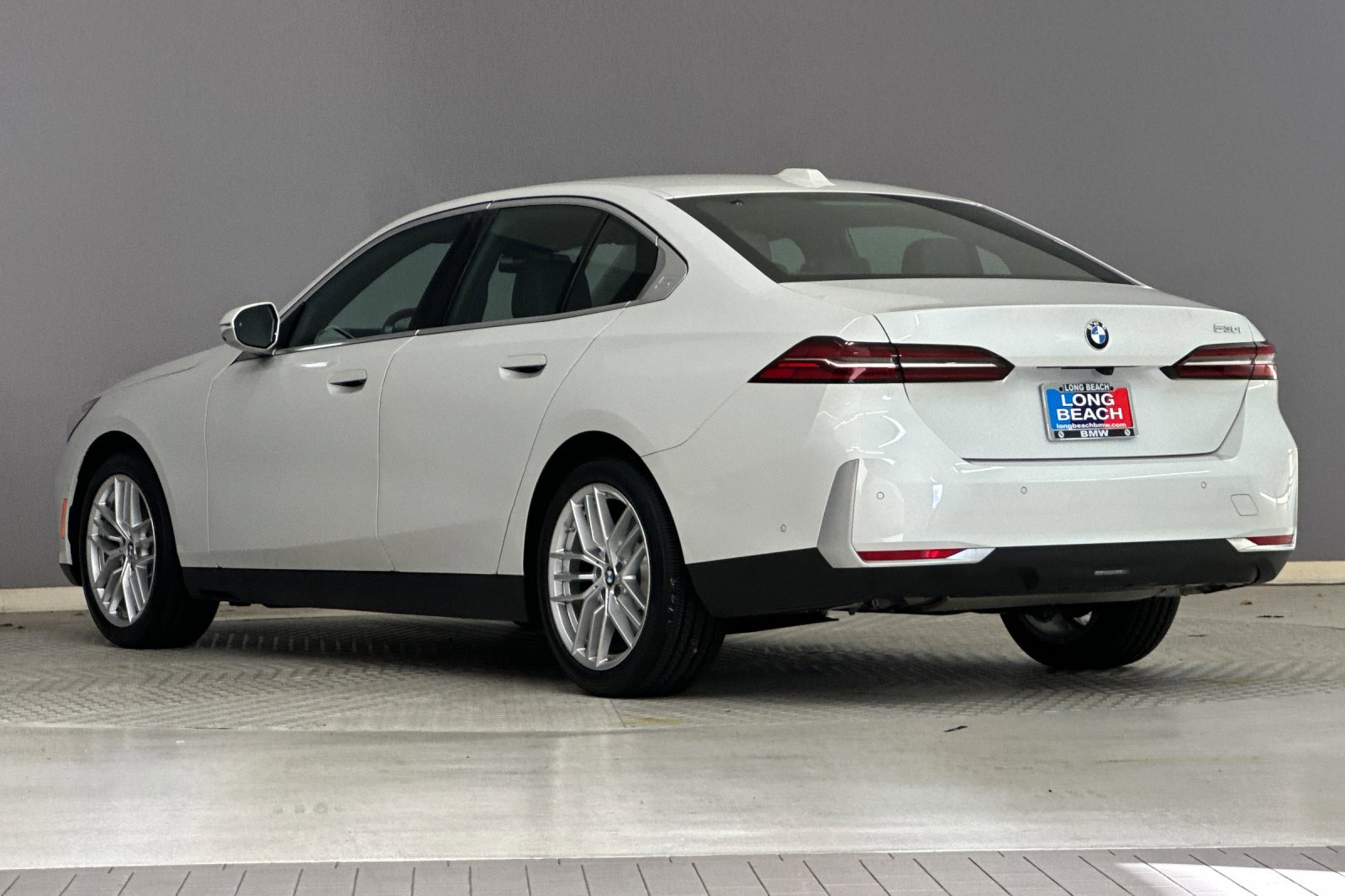 2024 Bmw 530i photo 3