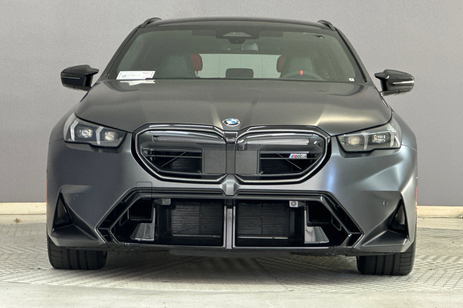 M5 Base Wagon