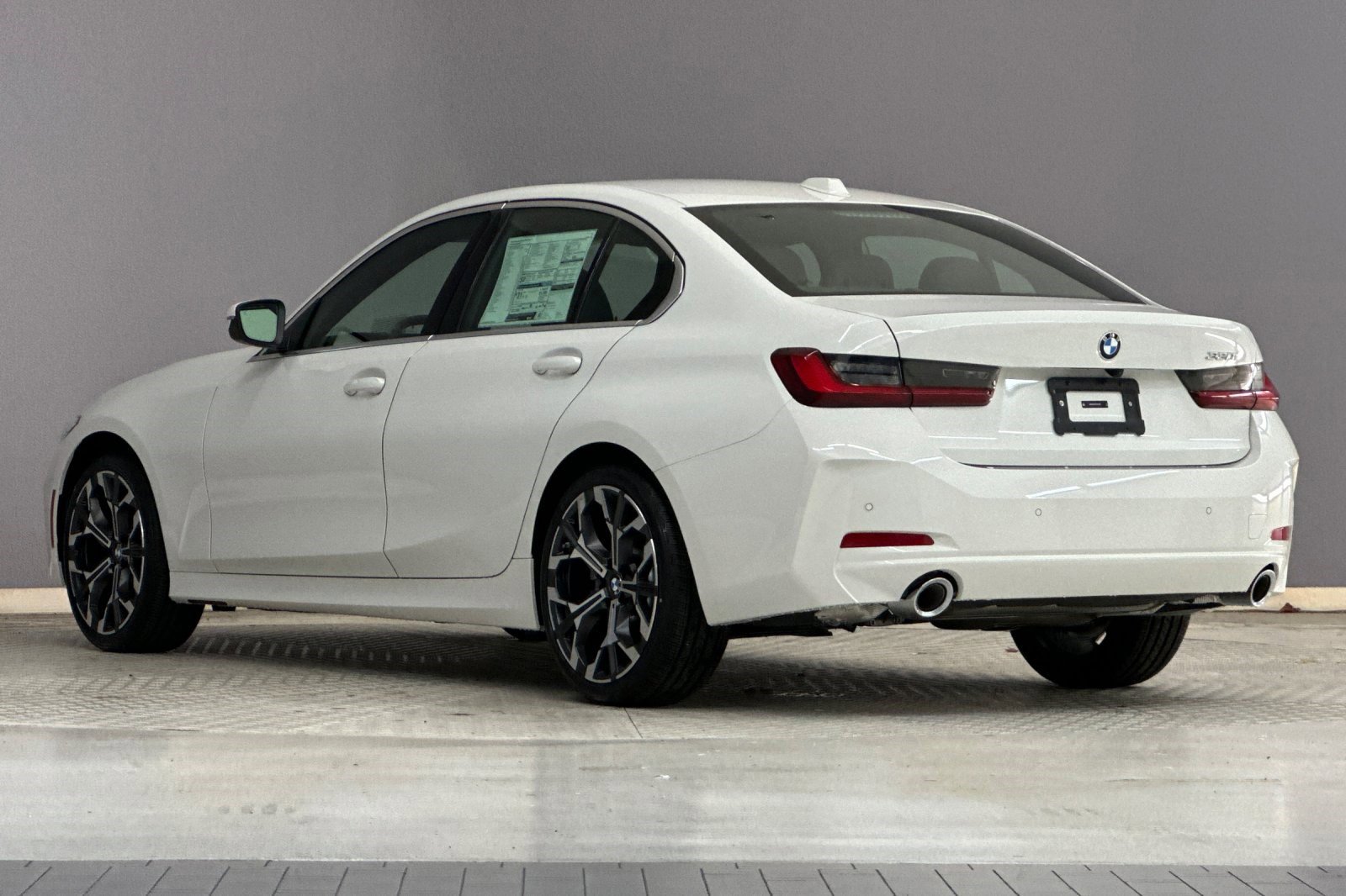 2026 Bmw 330i Sedan photo 3