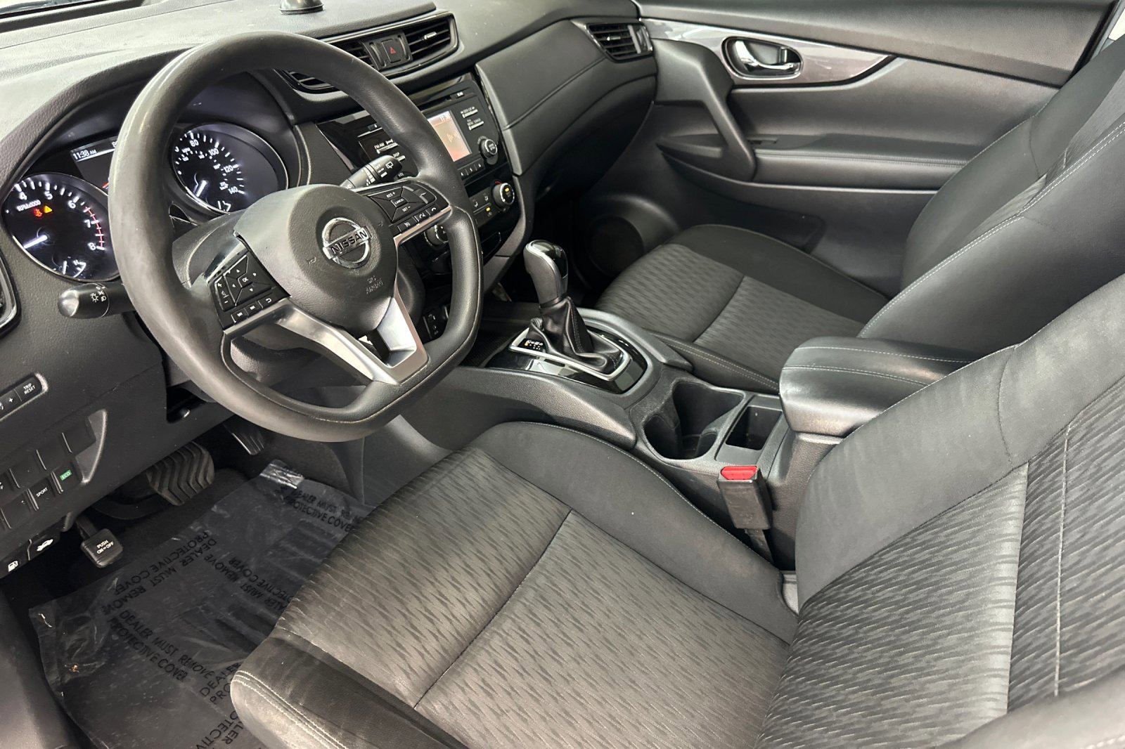 2017 Nissan Rogue S photo 3