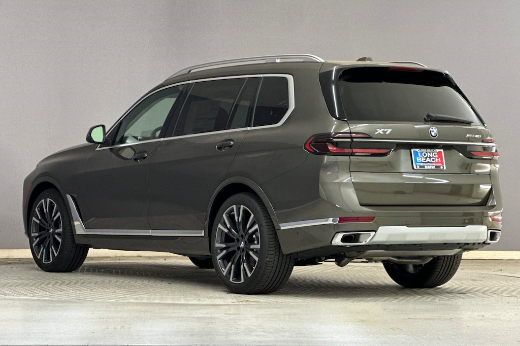 New 2026 BMW X7 xDrive40i SUV