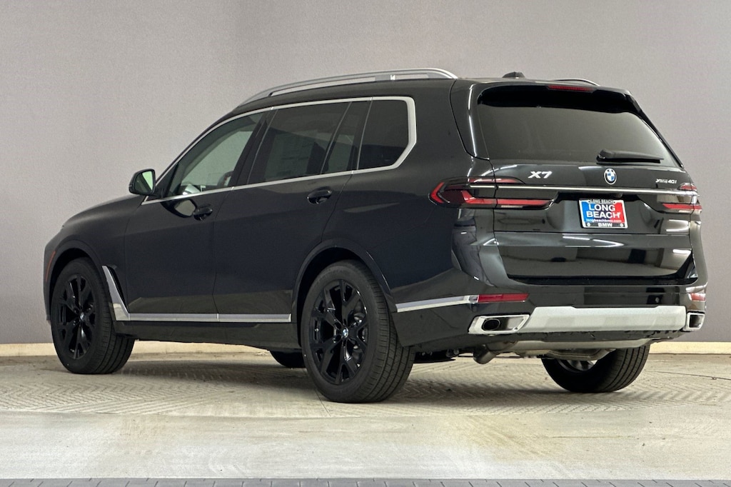 New 2026 BMW X7 xDrive40i SUV
