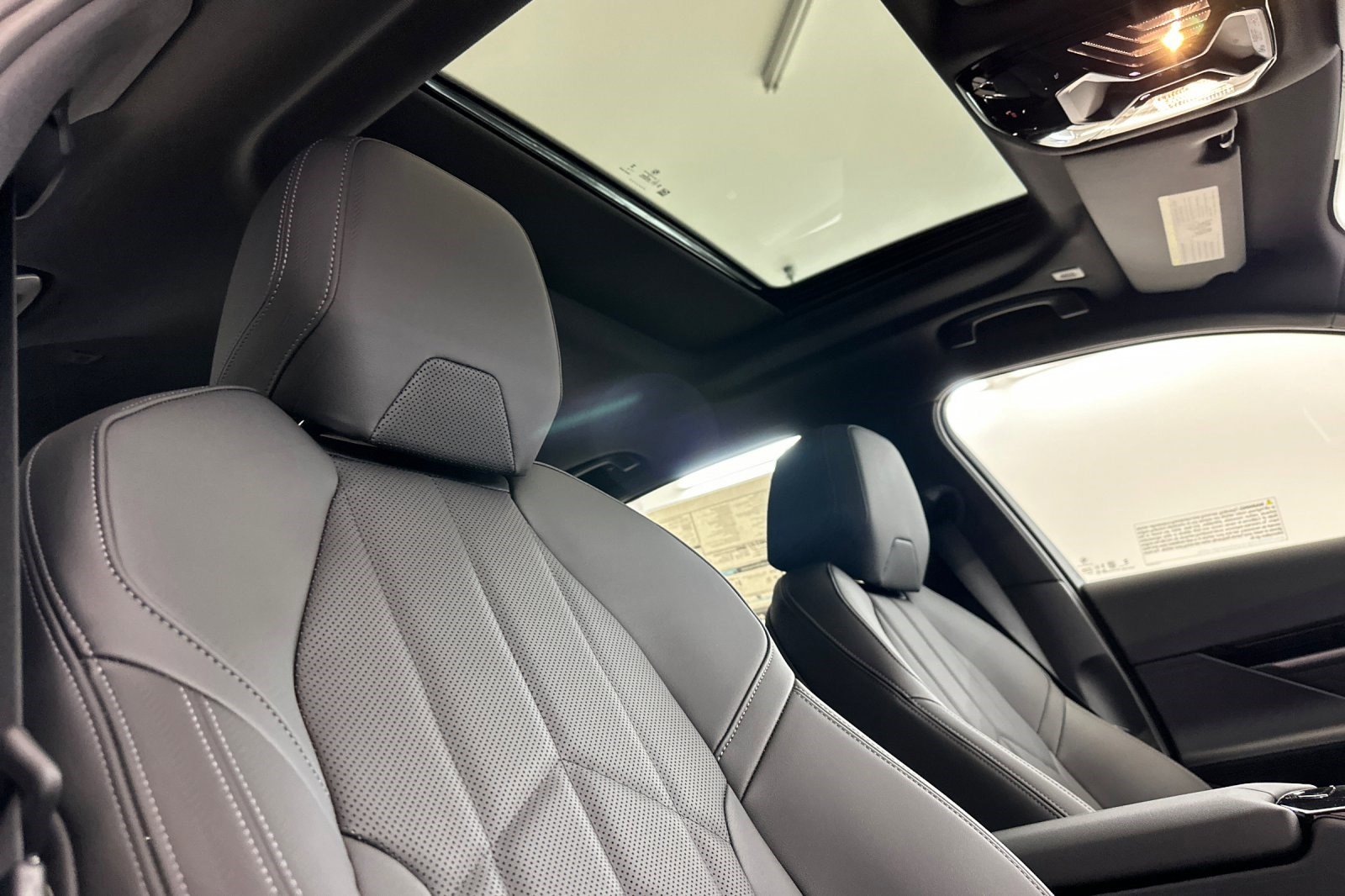 2026 BMW 5 Series 530i - Photo 24