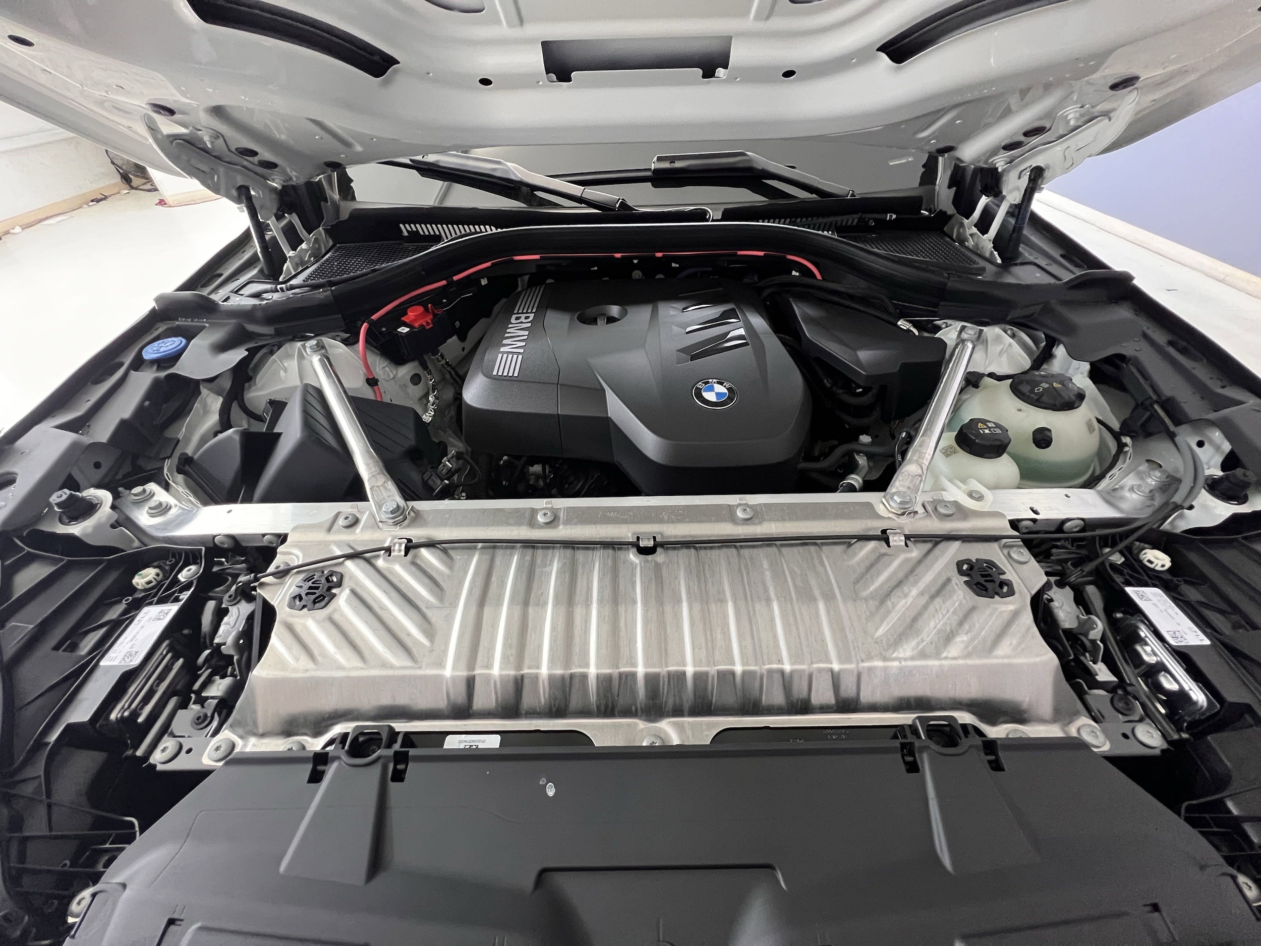 2025 BMW X3 30 xDrive photo 2