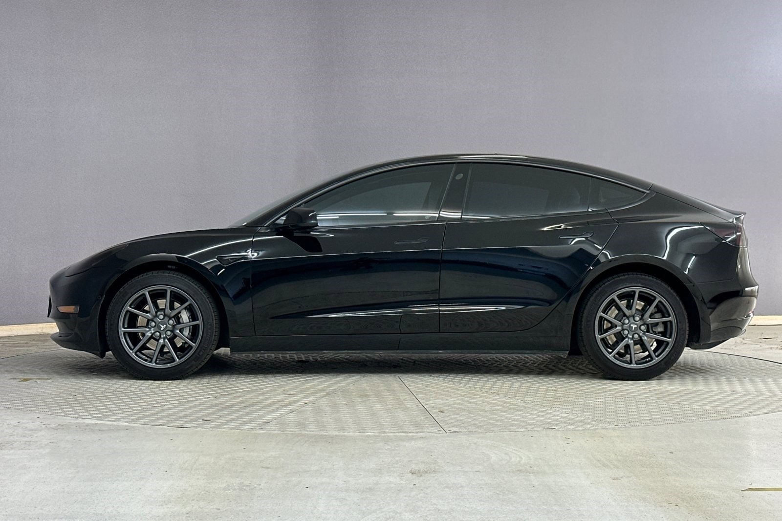 Used 2019 Tesla Model 3 Base with VIN 5YJ3E1EA4KF312025 for sale in Long Beach, CA