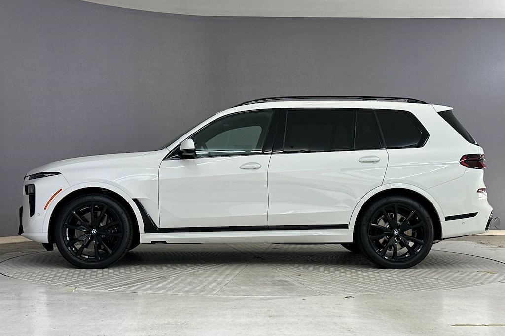 New 2026 BMW X7 xDrive40i SUV