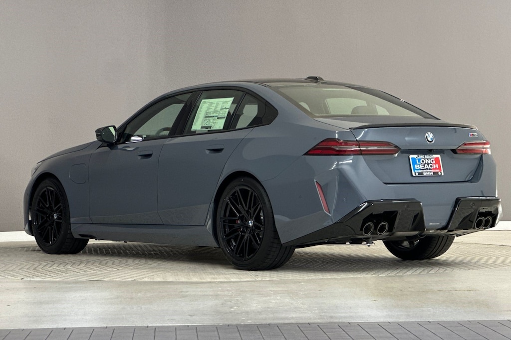 New 2027 BMW M5 Sedan
