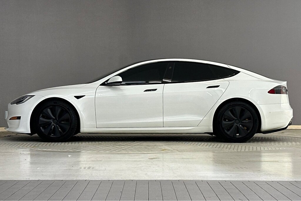 Used 2022 Tesla Model S Base Hatchback