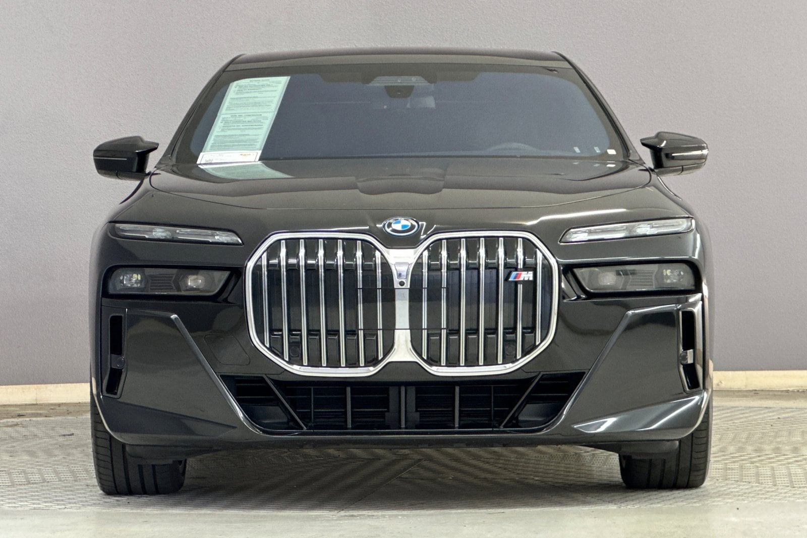 2024 BMW i7 M70 photo 4