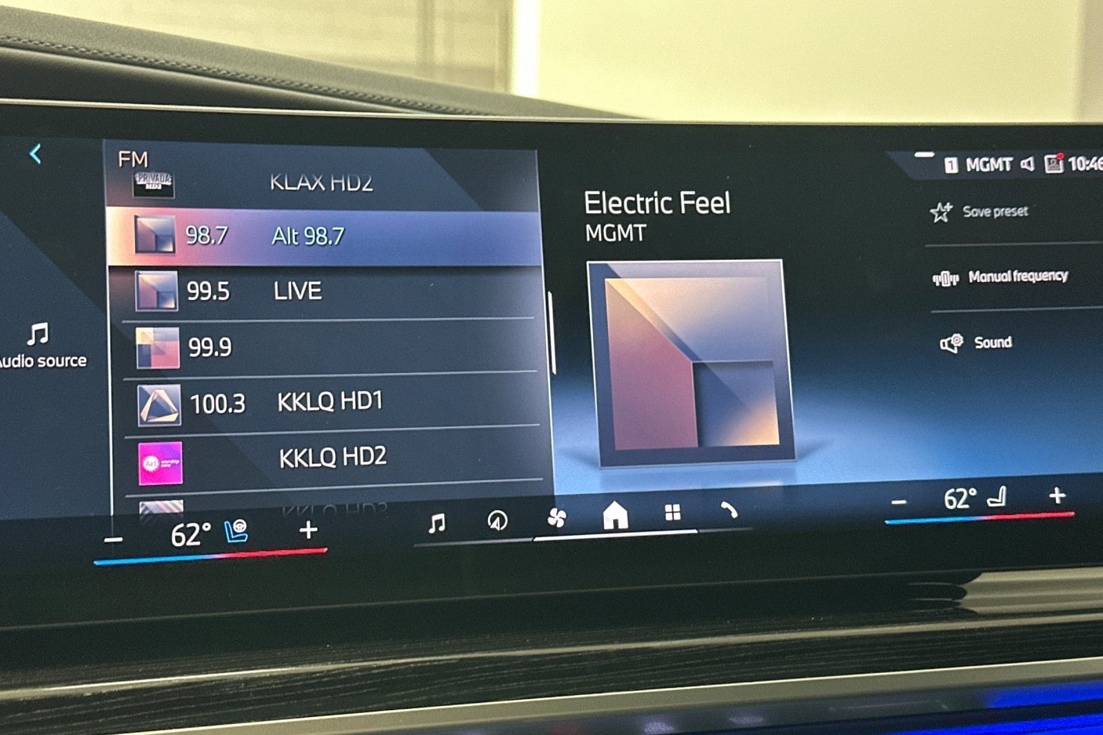 2026 BMW 7 Series 750e - Photo 22