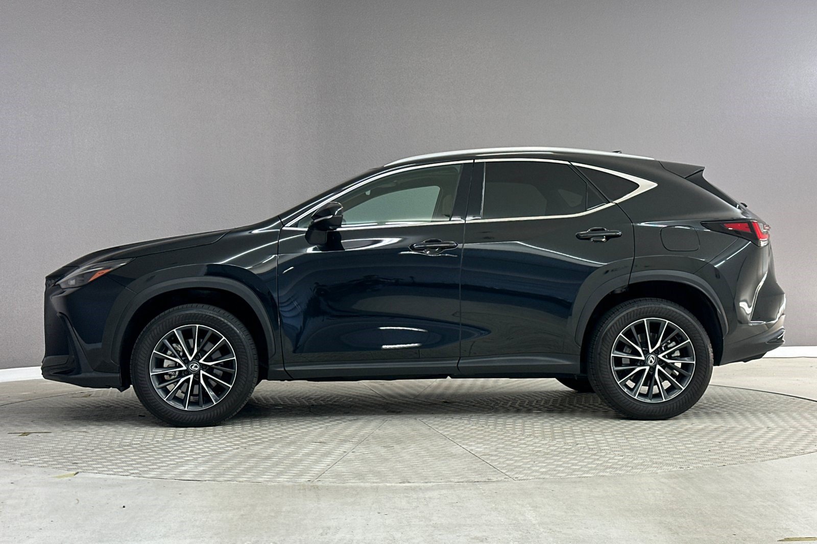 Used 2024 Lexus NX 250 SUV