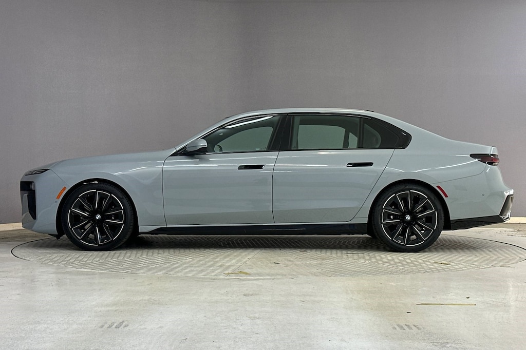 Certified 2023 BMW 740i Sedan