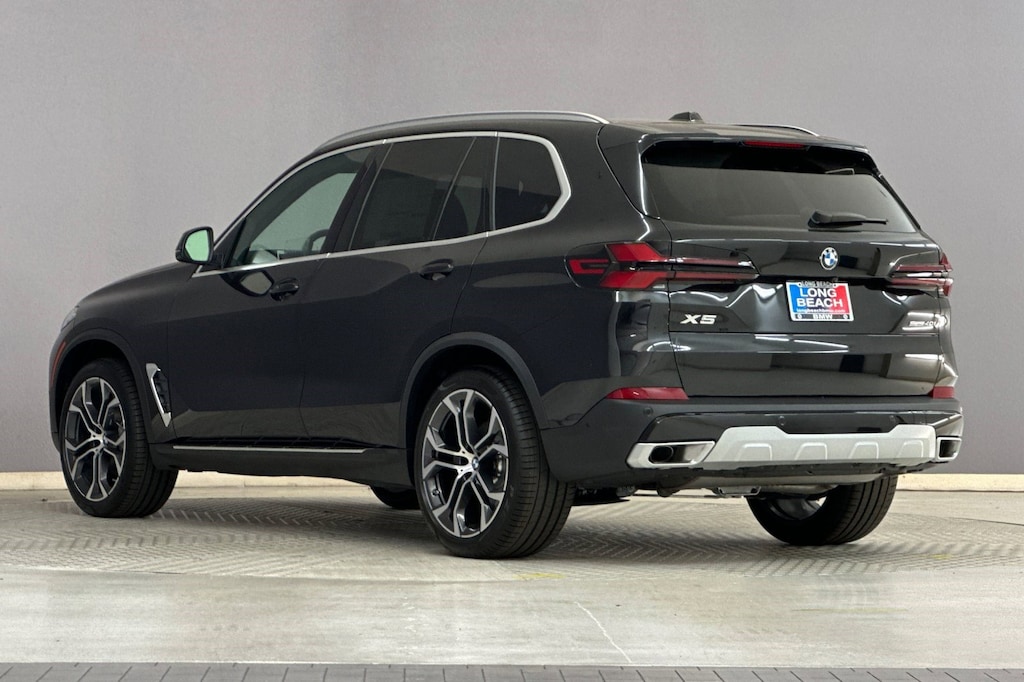 New 2026 BMW X5 sDrive40i SUV