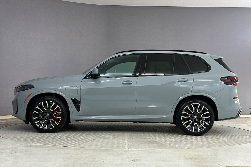 New 2026 BMW X5 PHEV xDrive50e SUV