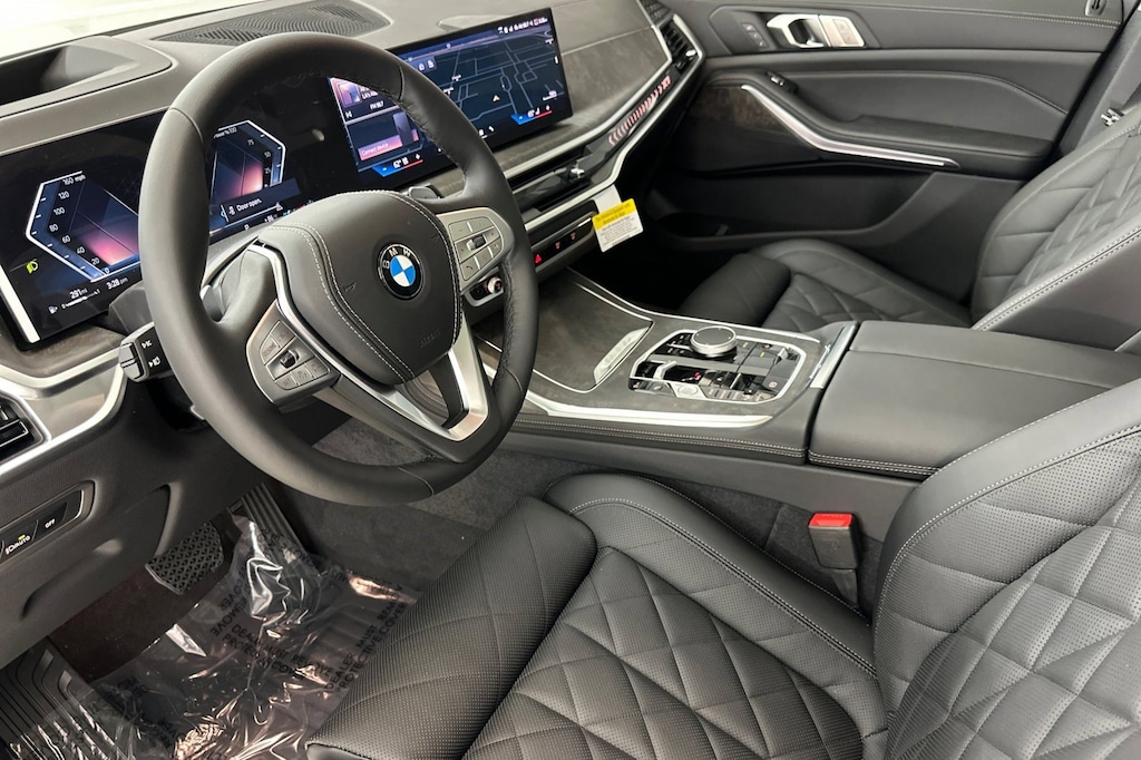 New 2026 BMW X7 xDrive40i SUV