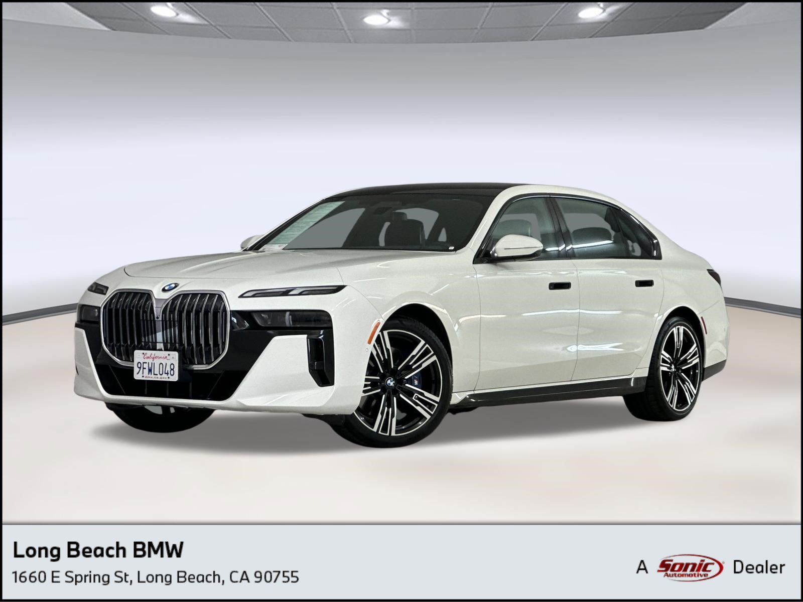  BMW 740i