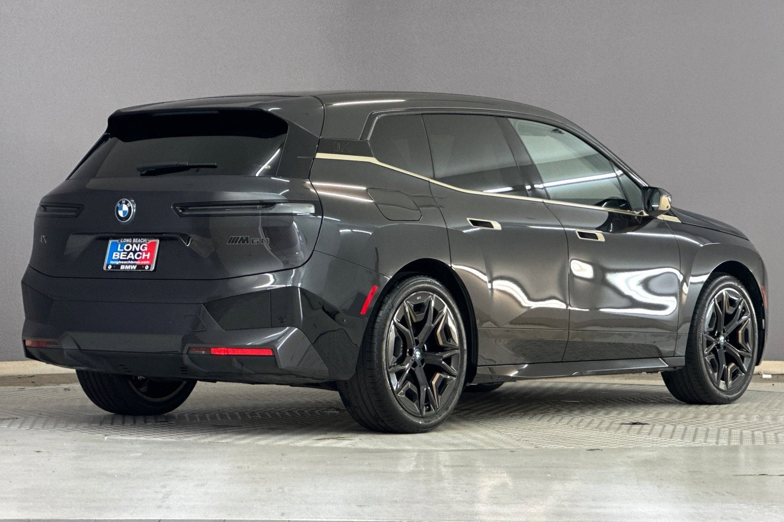 2023 BMW iX M60 photo 3