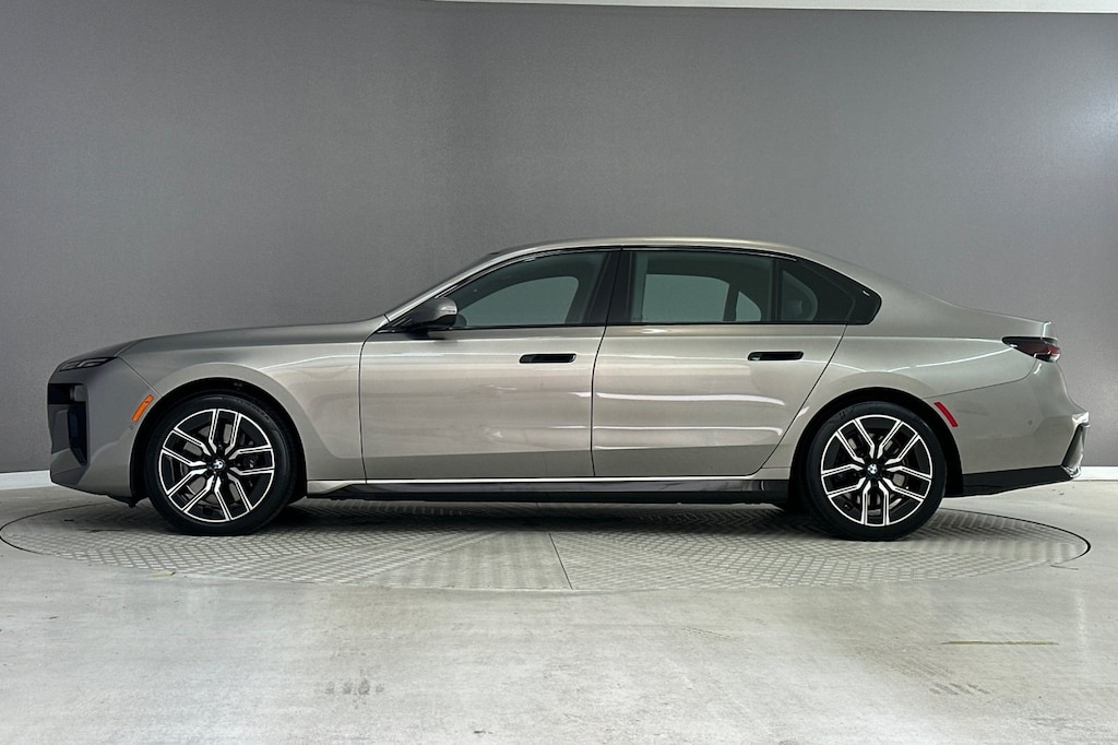 Certified 2023 BMW 740i Sedan