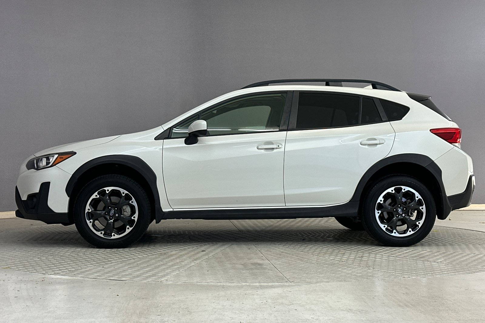 2021 Subaru Crosstrek Premium photo 2