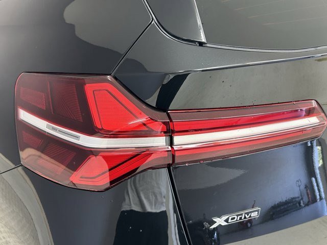 2025 BMW X3 30 xDrive photo 3