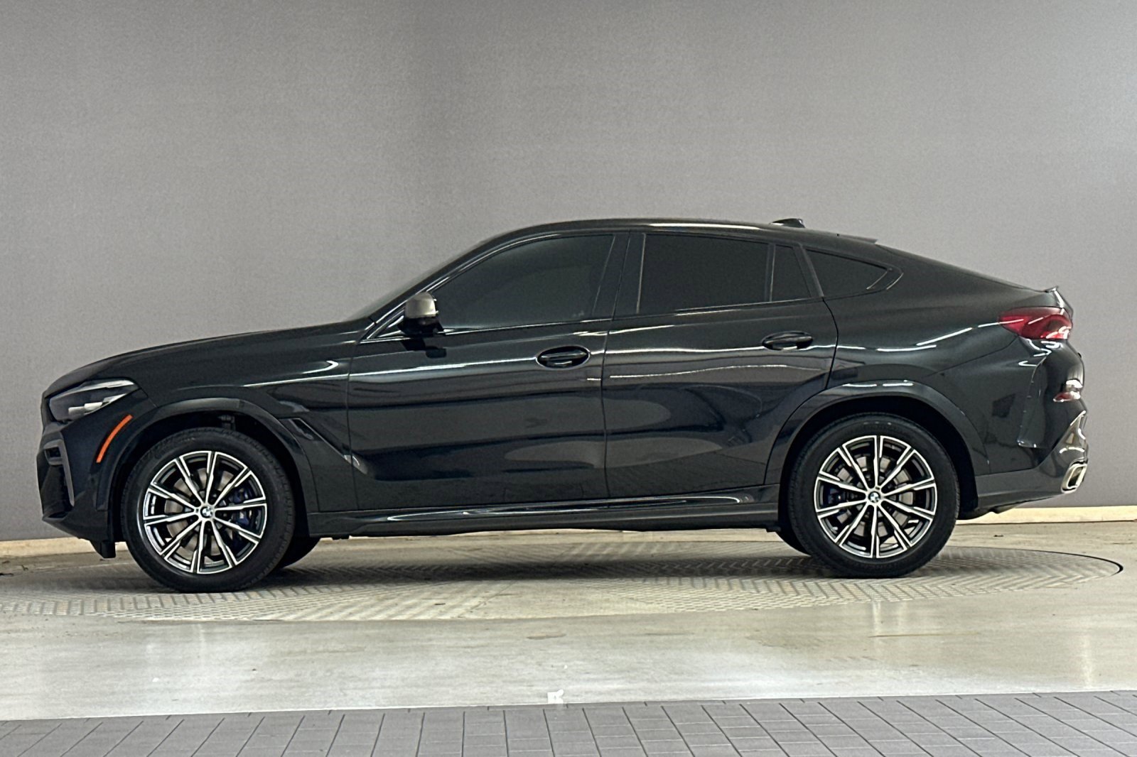 2023 Bmw X6 M50i photo 2