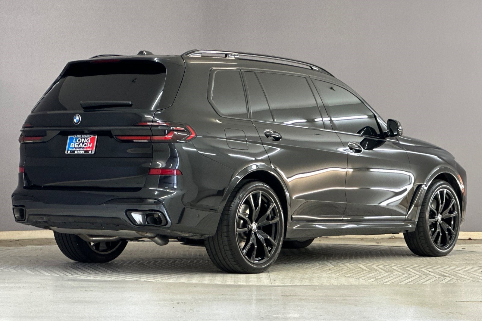 2025 BMW X7 xDrive40i photo 3
