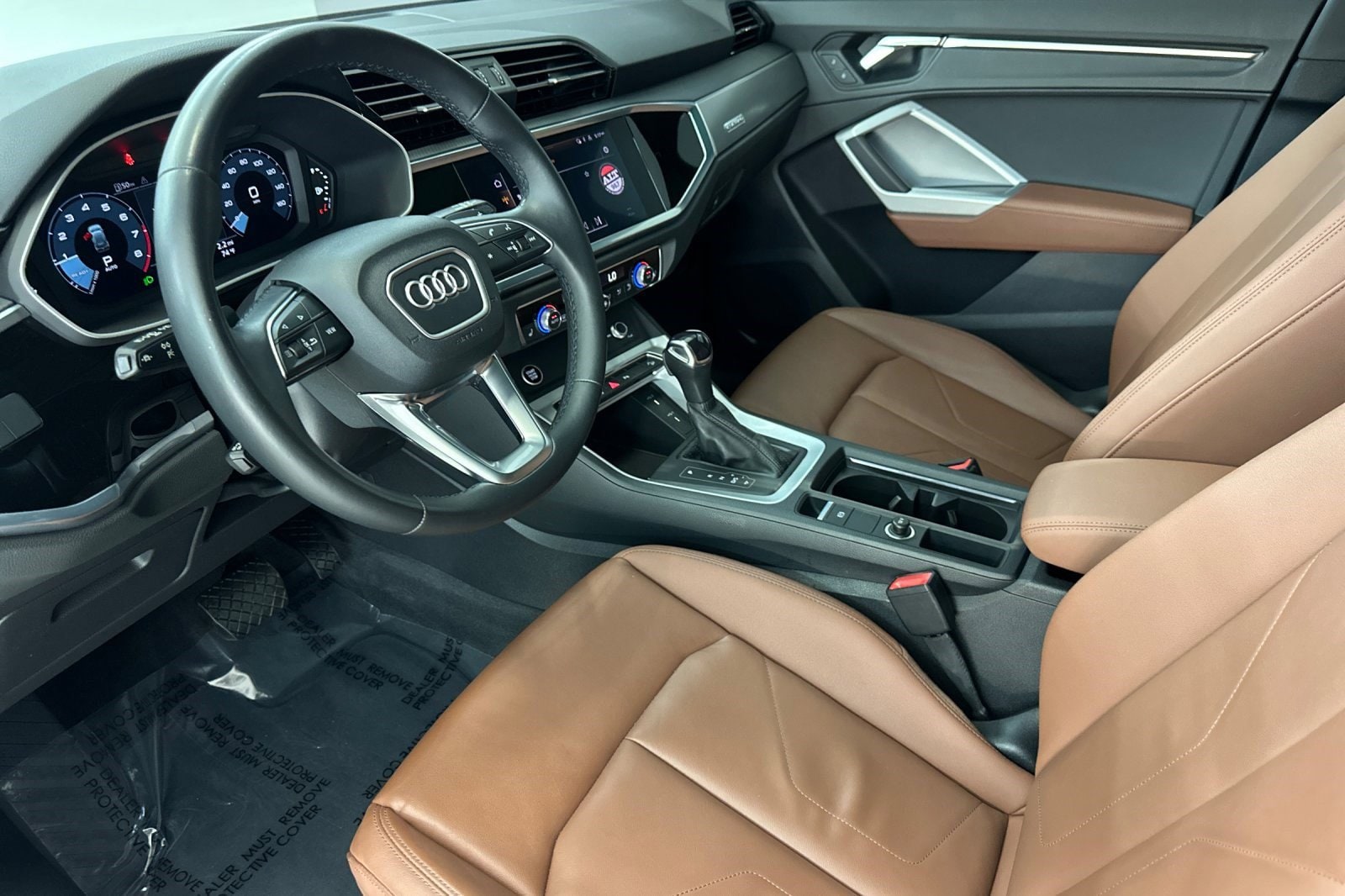 2022 Audi Q3 45 S line Premium photo 4