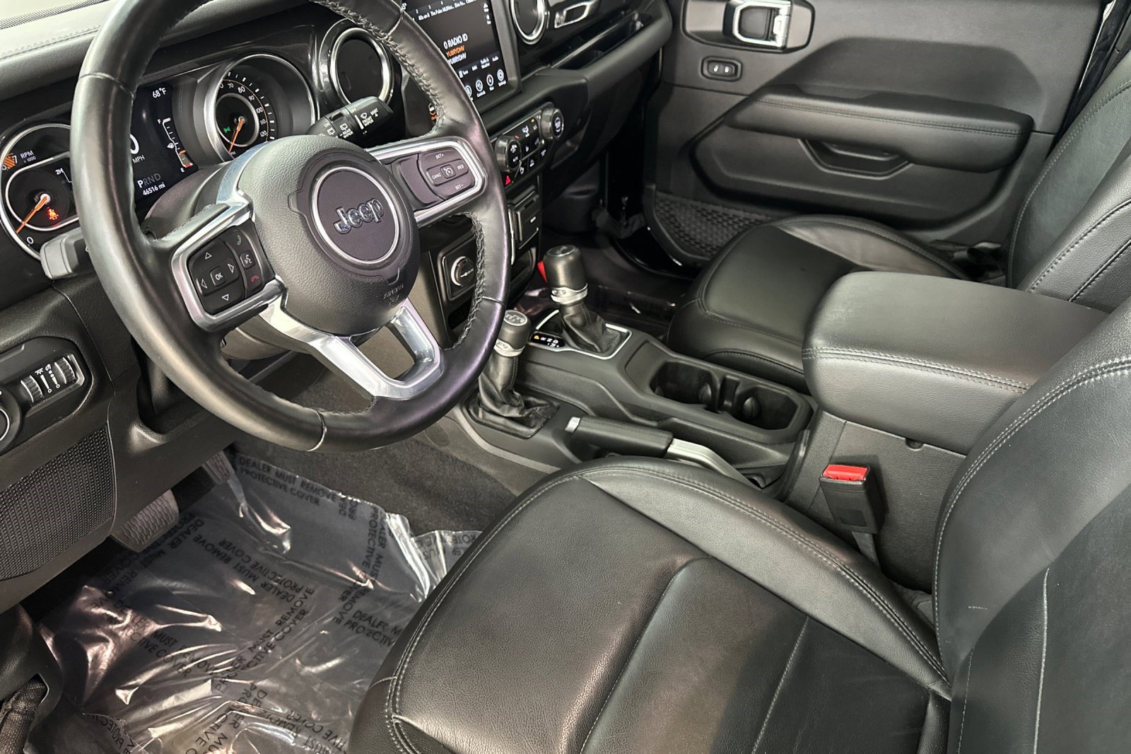 2021 Jeep Wrangler Unlimited Sahara Altitude photo 4