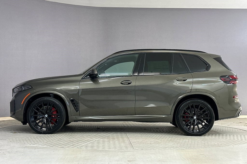 New 2026 BMW X5 sDrive40i SUV