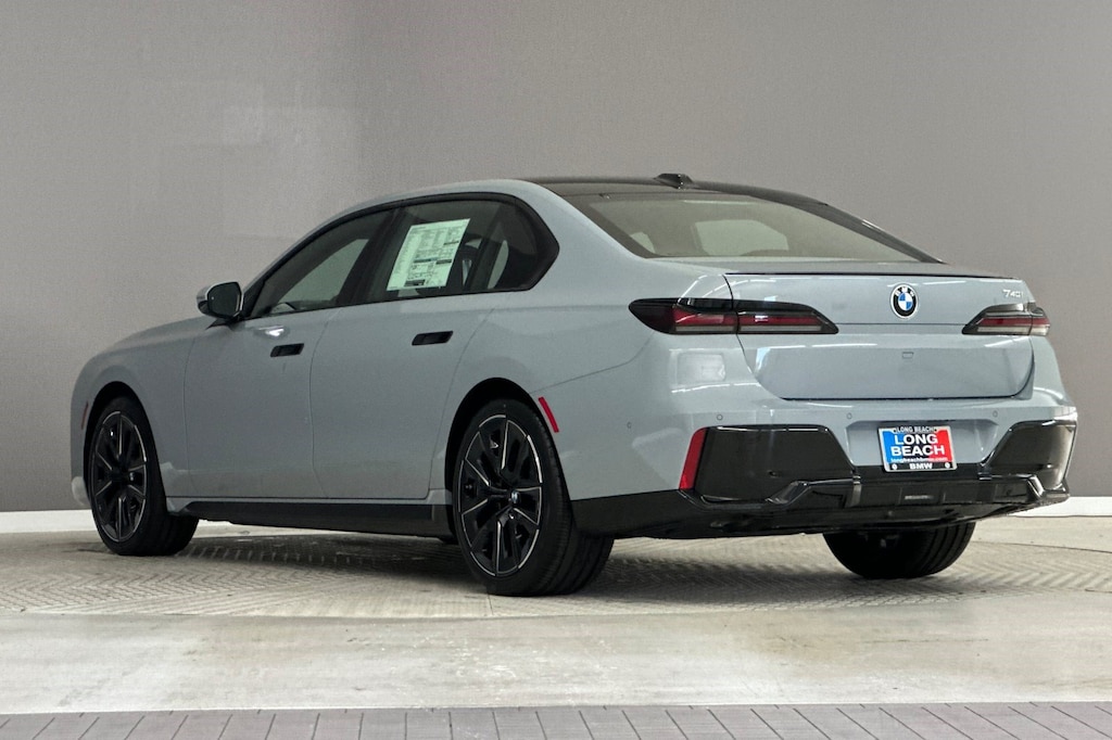 New 2026 BMW 740i Sedan