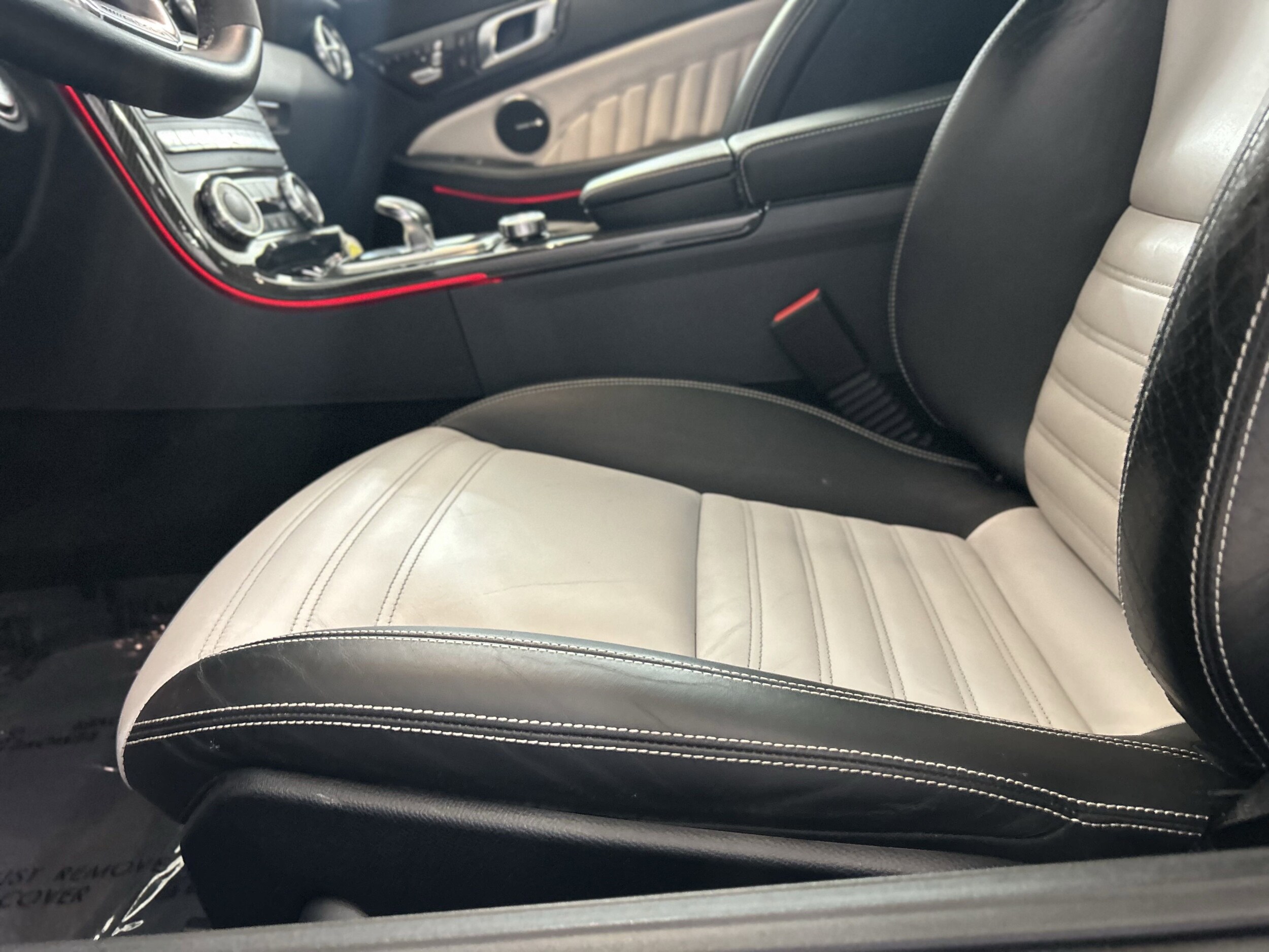 2019 Mercedes Benz SLC AMG 43 photo 2