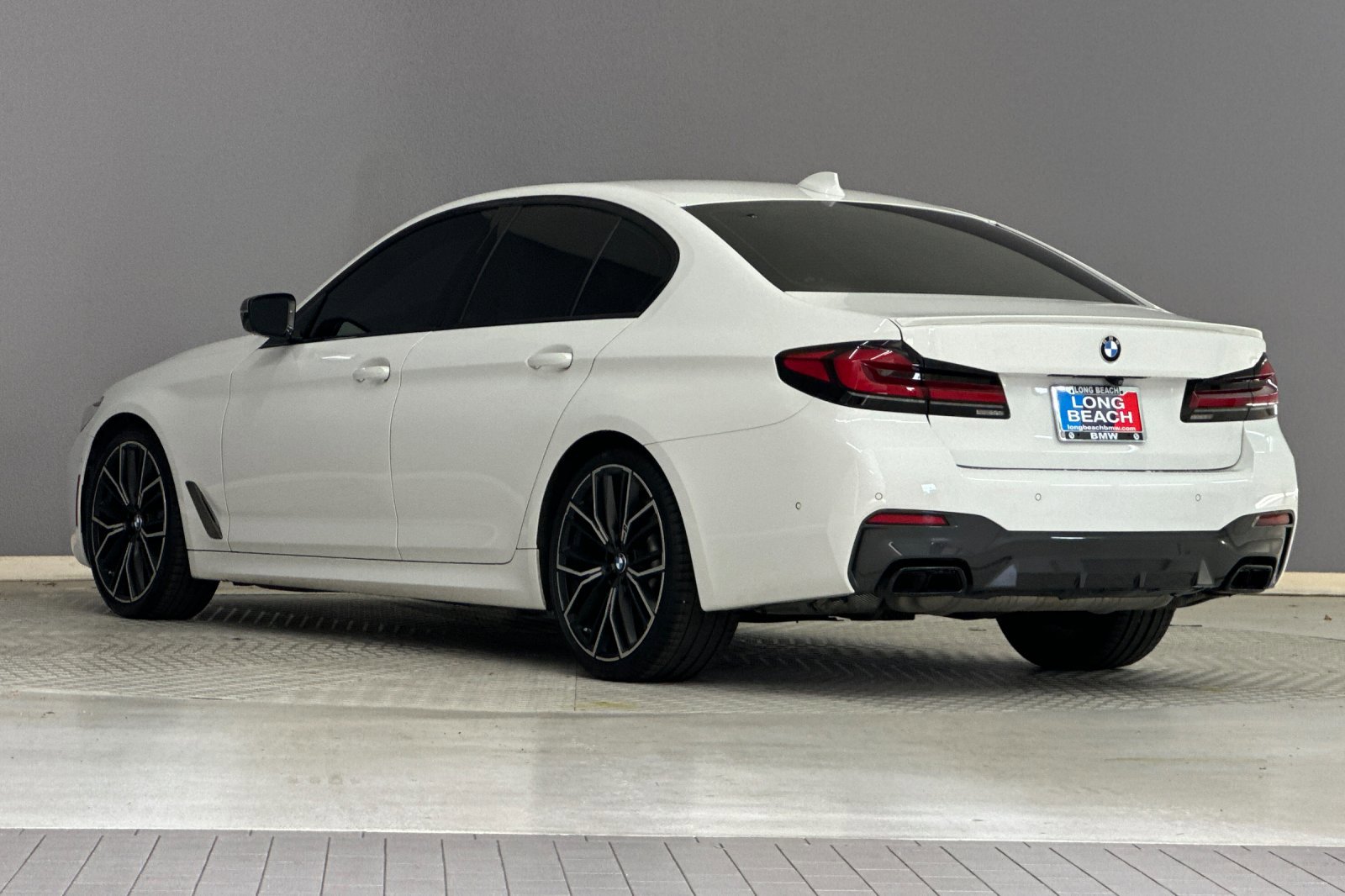 2021 Bmw M550i xDrive Sedan photo 3