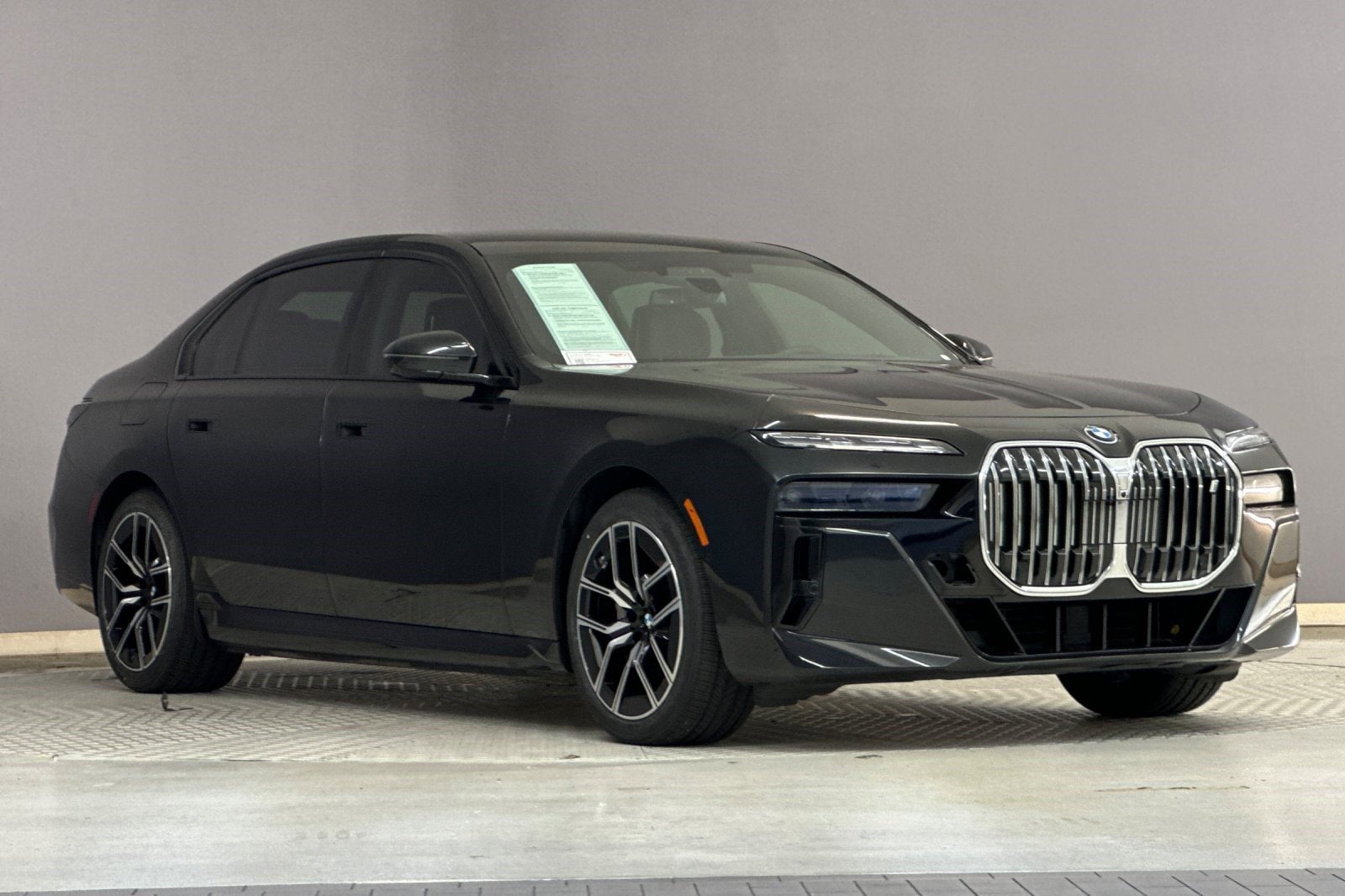 2023 BMW i7 xDrive60 photo 5