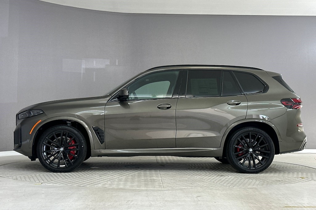 New 2026 BMW X5 sDrive40i SUV