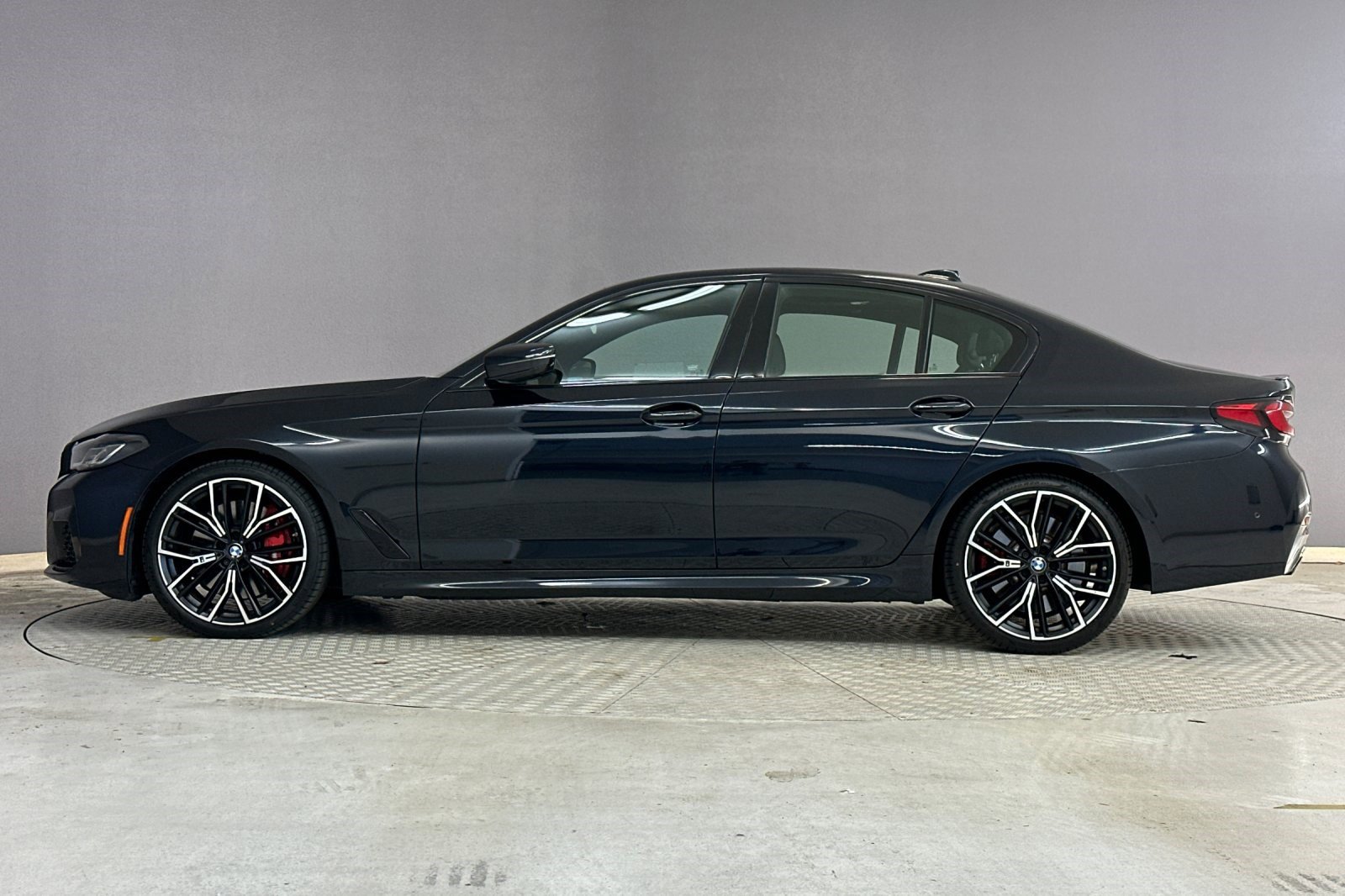 2023 Bmw 540i 5-Series photo 2