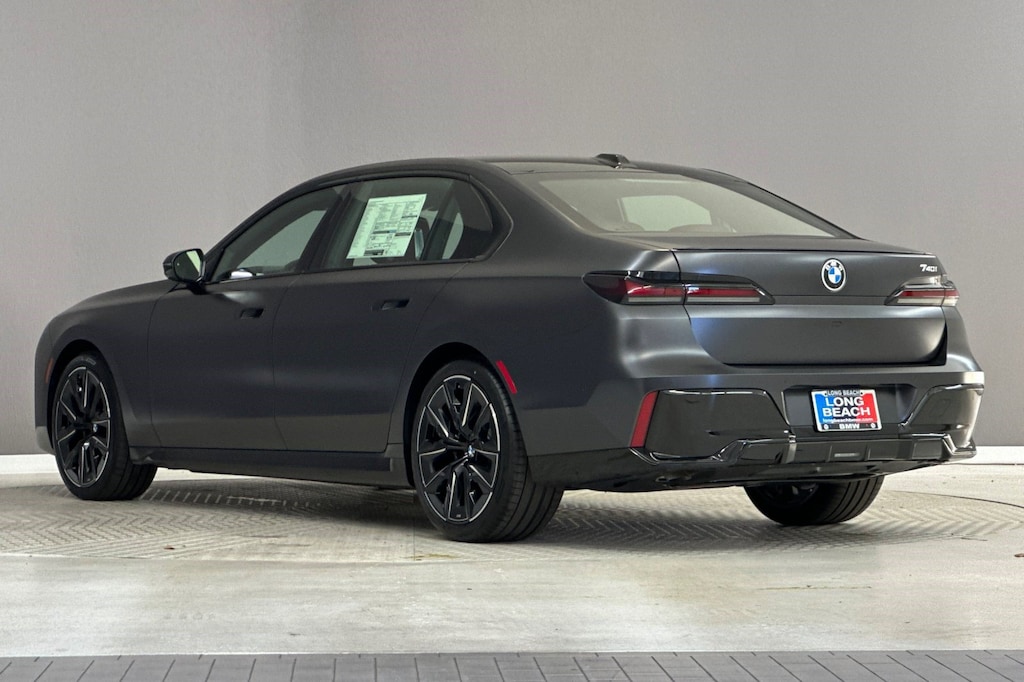 New 2026 BMW 740i Sedan