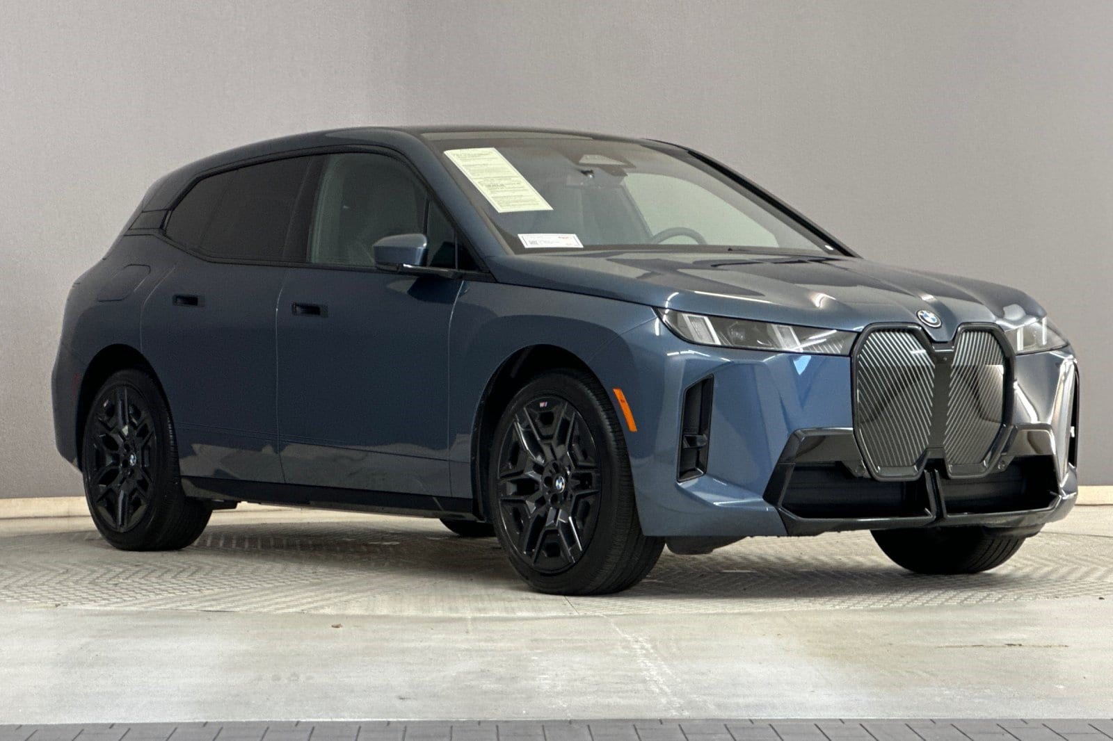 IX XDrive60 SUV