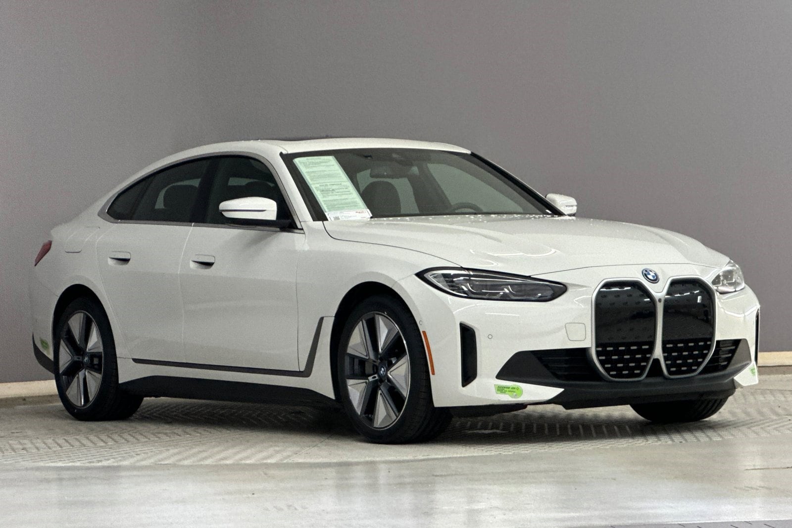 2023 BMW i4 eDrive35 photo 5