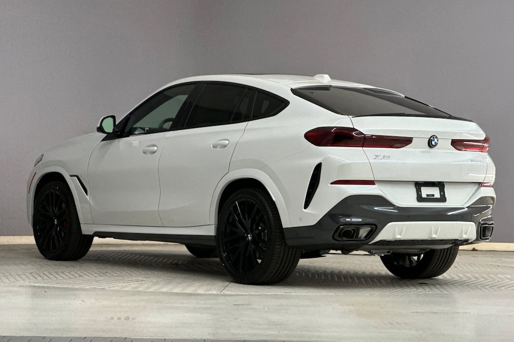 New 2026 BMW X6 xDrive40i SUV