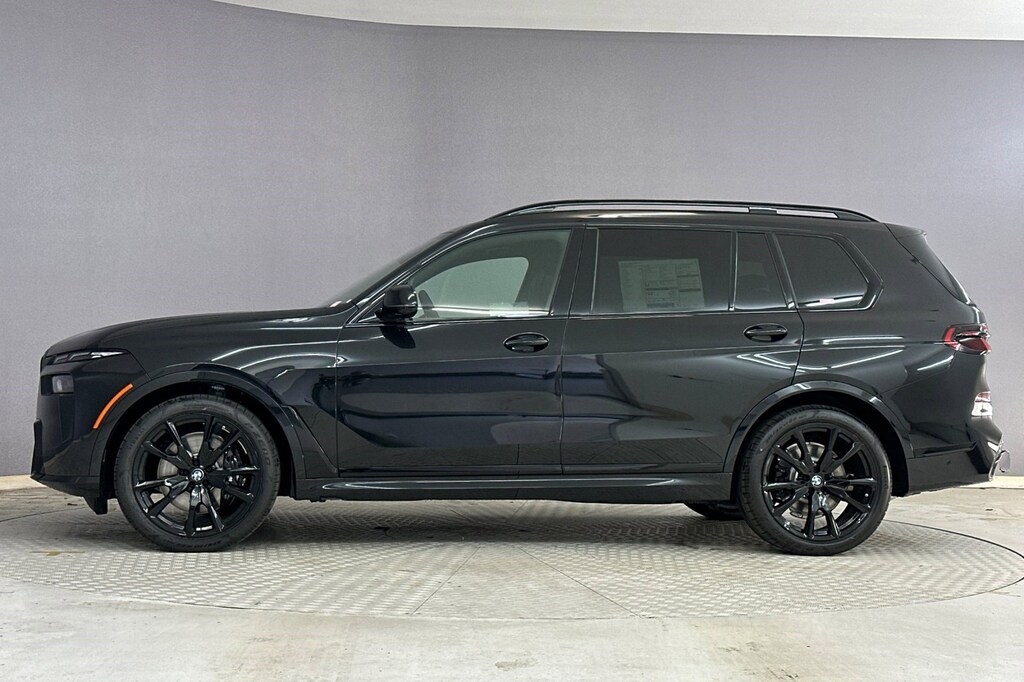 New 2026 BMW X7 xDrive40i SUV