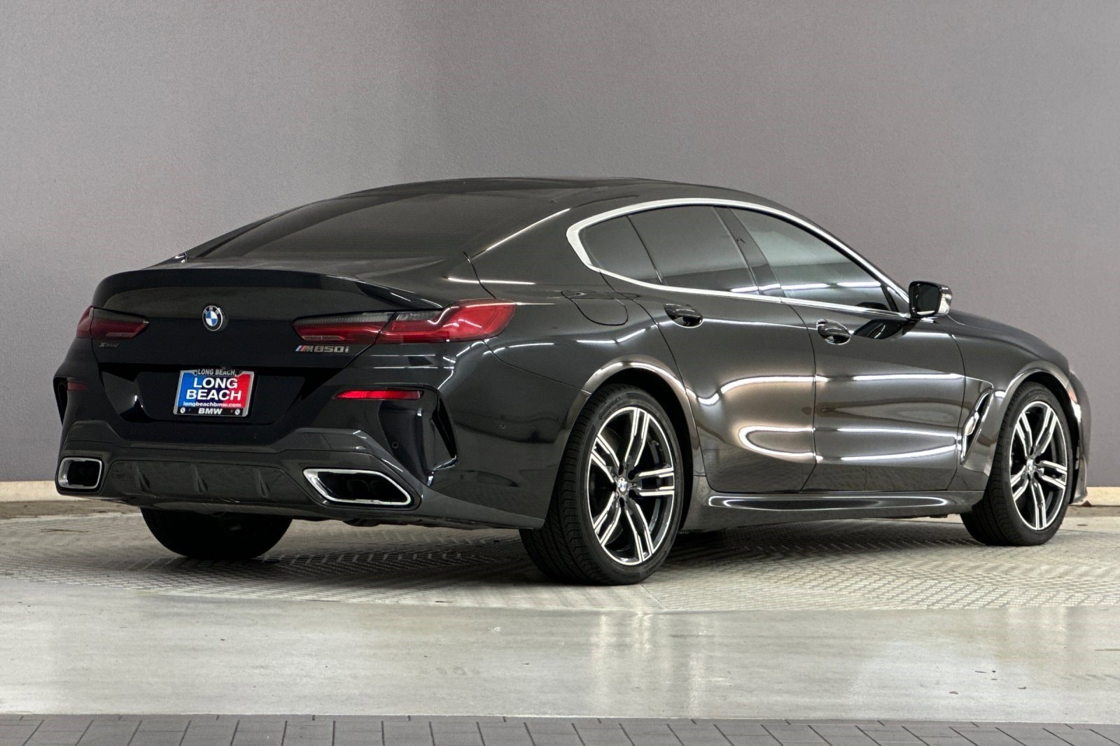 2022 BMW M850i xDrive photo 3